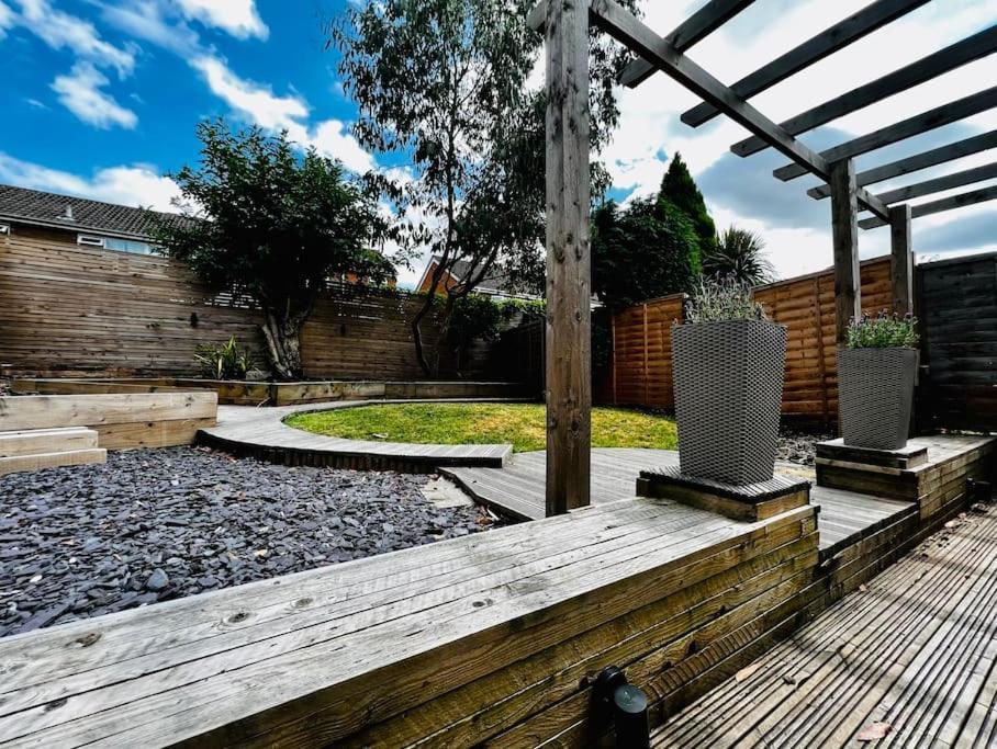 Entire Modern House In Tamworth - 2 Double Beds + Free Parking Villa Exterior foto