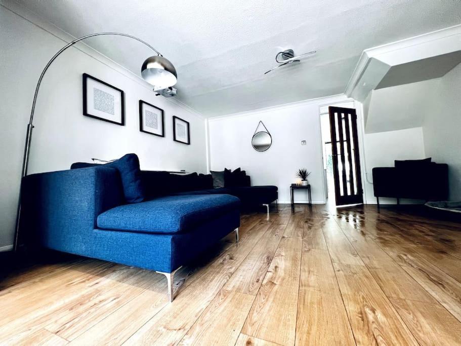 Entire Modern House In Tamworth - 2 Double Beds + Free Parking Villa Exterior foto