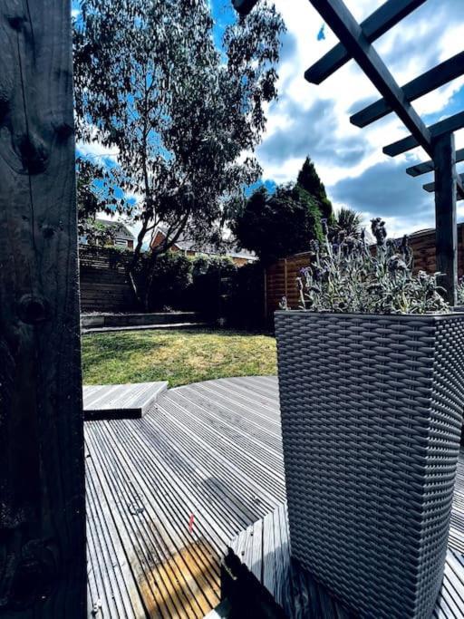 Entire Modern House In Tamworth - 2 Double Beds + Free Parking Villa Exterior foto